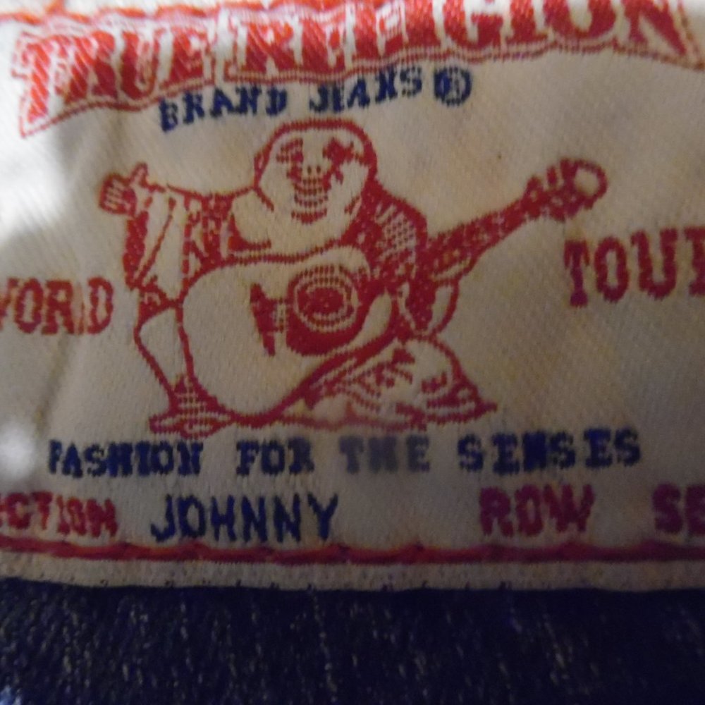 TRUE RELIGION JEANS. W-27. NICE